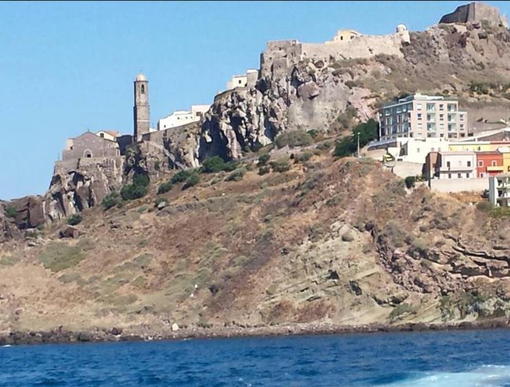 La Terrazza Di Archimede Bed & Breakfast Castelsardo Exterior foto